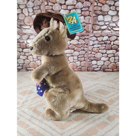 100% Australian Company Kangaroo with Joey #A93 - Picture 1 of 7